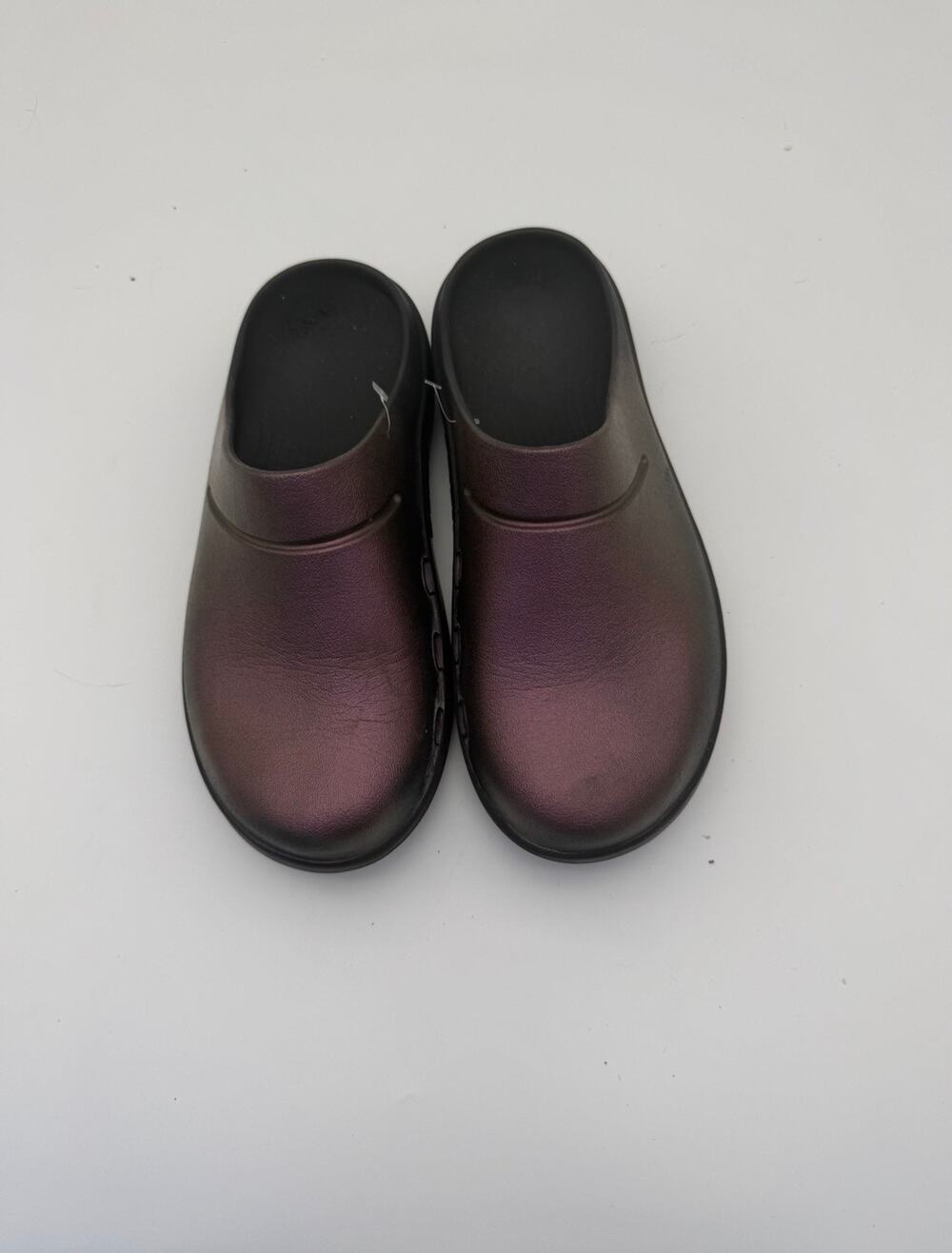 OOFOS Womens Recovery Clogs Metallic M5/W7